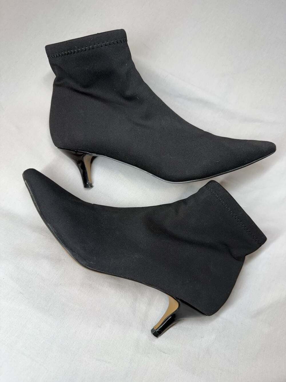 Betsey Johnson Verona Pointed Toe Kitten Heel Sock Boots Size 7 - Picture 1 of 6